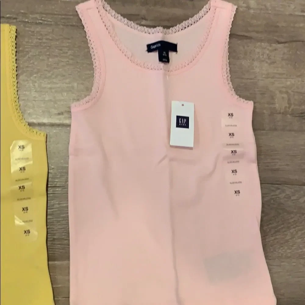 Gap short sleeve top